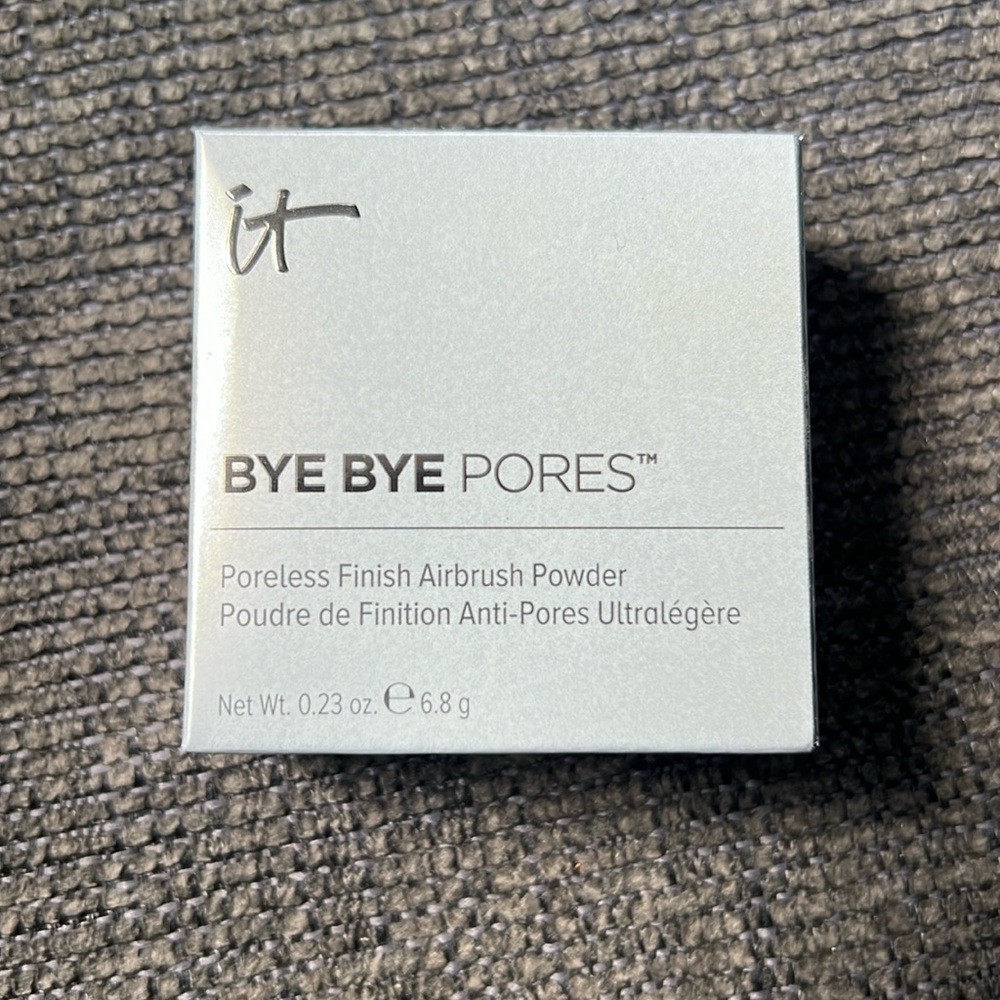 iT Cosmetics Bye Bye Pores